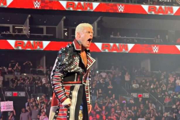Cody Rhodes en WWE RAW 27 03 2023
