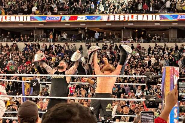 Kevin Owens & Sami Zayn celebran en WrestleMania 39