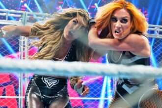 Becky Lynch vs Trish Stratus WWE Payback 2023