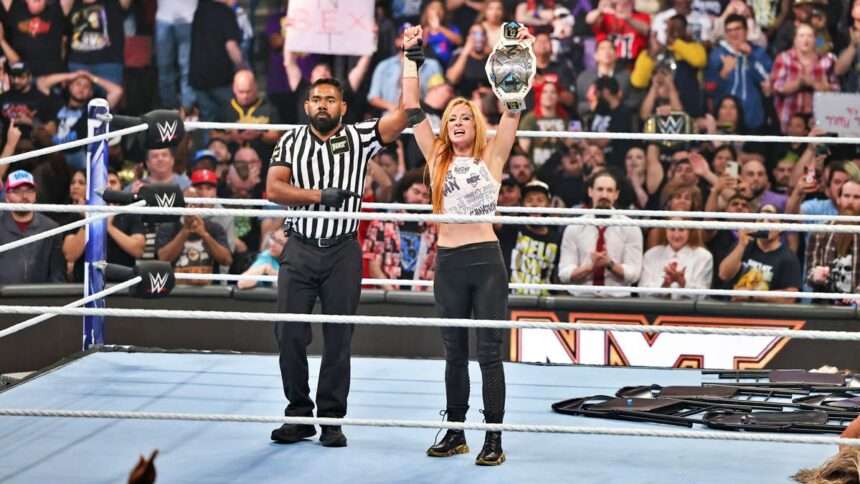 Becky Lynch Vence A Tiffany Stratton En Histórico Extreme Rules Match ...