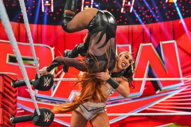 Becky Lynch vs Indi Hartwell WWE RAW 23 10 2023