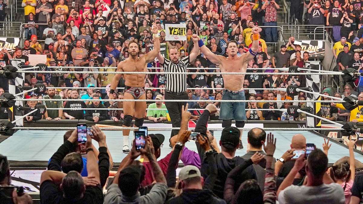 John Cena & LA Knight frenan a The Bloodline