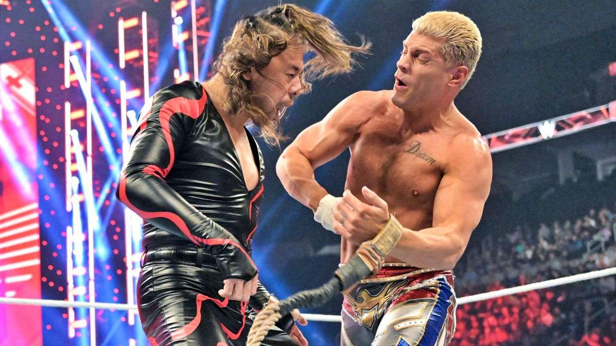 Cody Rhodes derrota a Nakamura en un Bull Rope Match