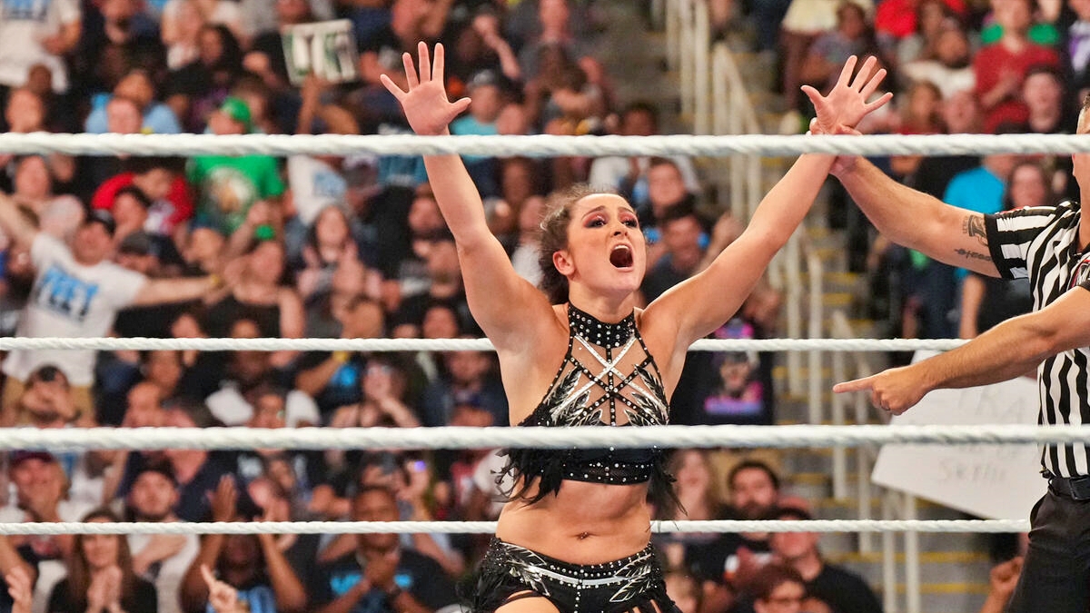 Lyra Valkyria sorprende a Iyo Sky y está en la final del WWE Queen Of The Ring 2024