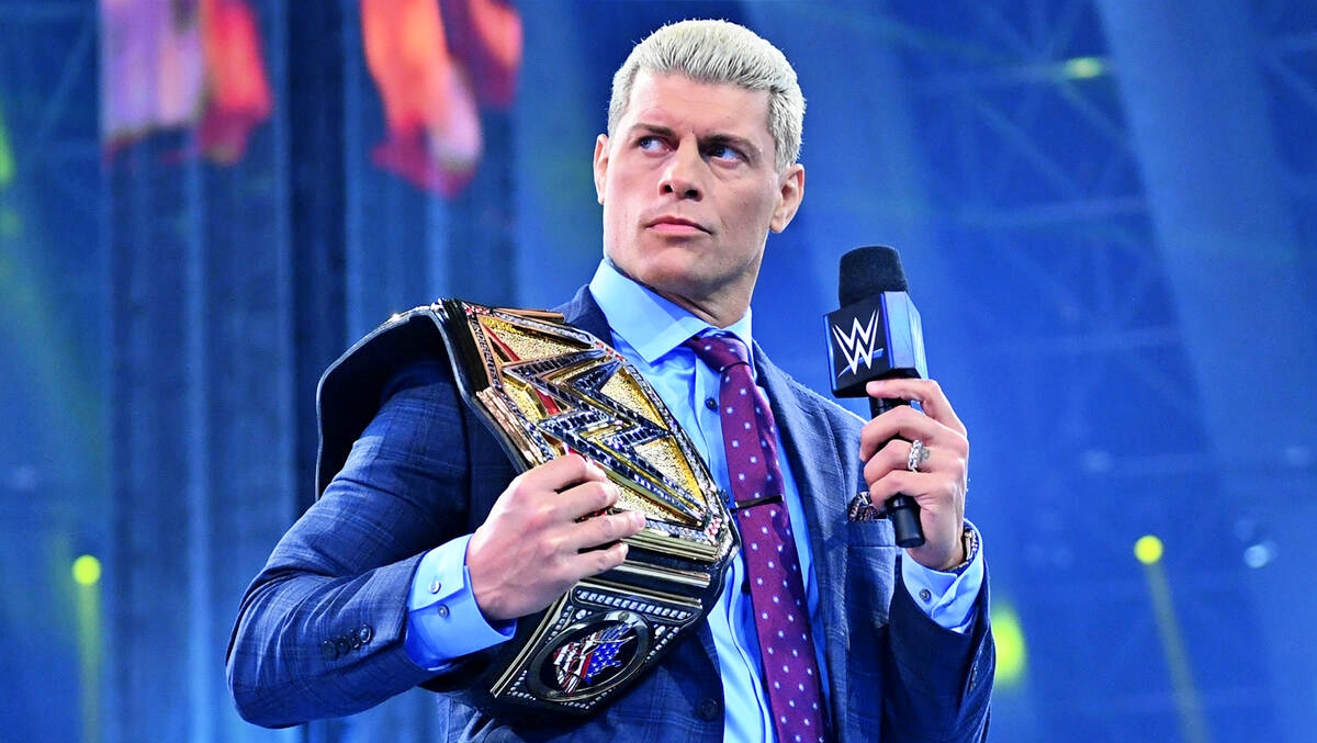 Cody Rhodes habla sobre trabajar más como Campeón de WWE que Roman Reigns