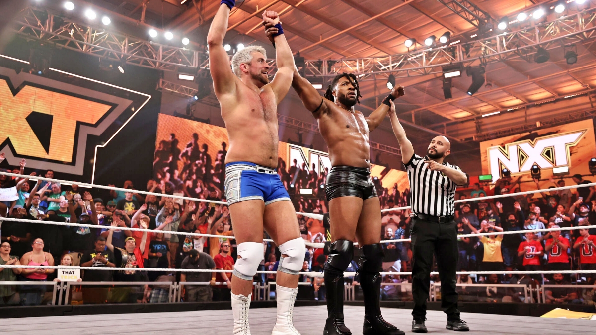 Trick Williams & Joe Hendry derrotan a Ethan Page & Shawn Spears en WWE NXT