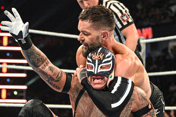 Finn Bálor Rey Mysterio WWE RAW 09 09 2024