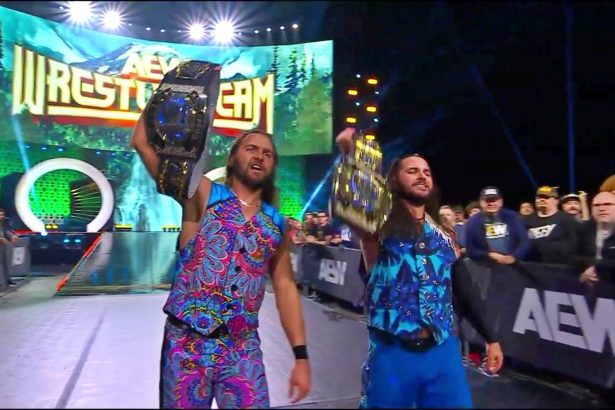 The Young Bucks retienen el Título Por Parejas de AEW