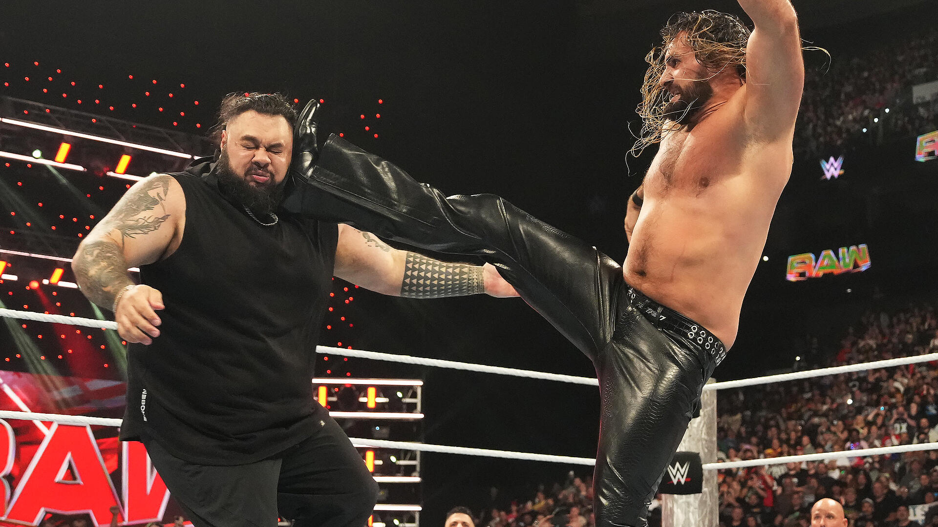 Resultados WWE RAW (Octubre 21, 2024) – ¡ROLLINS Y REED PROVOCAN EL CAOS!