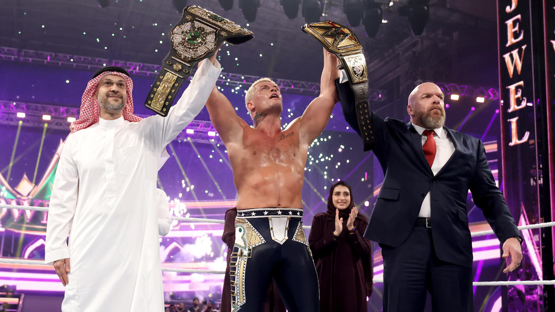 Cody Rhodes muestra astucia ante Gunther para convertirse en Campeón Crown Jewel 2024