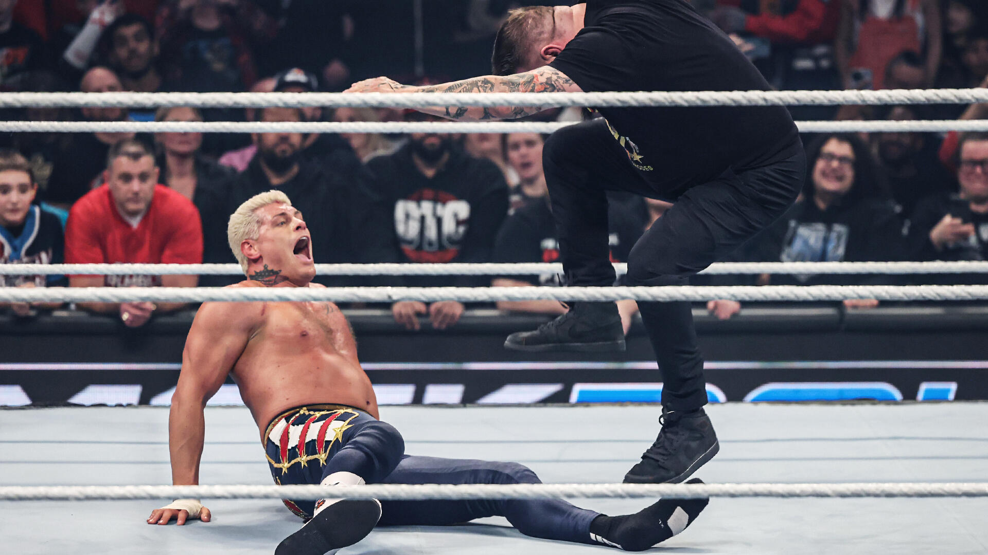 Resultados WWE SmackDown (Diciembre 6, 2024) – ¡KO ATACA A CODY RHODES CAMINO A SNME!