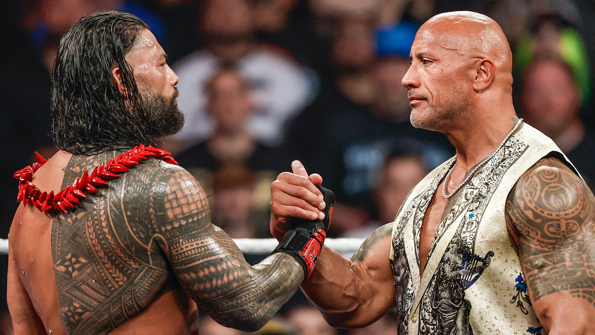 The Rock reconoce a Roman Reigns como Jefe Tribal tras su victoria sobre Solo Sikoa en el estreno de WWE RAW en Netflix