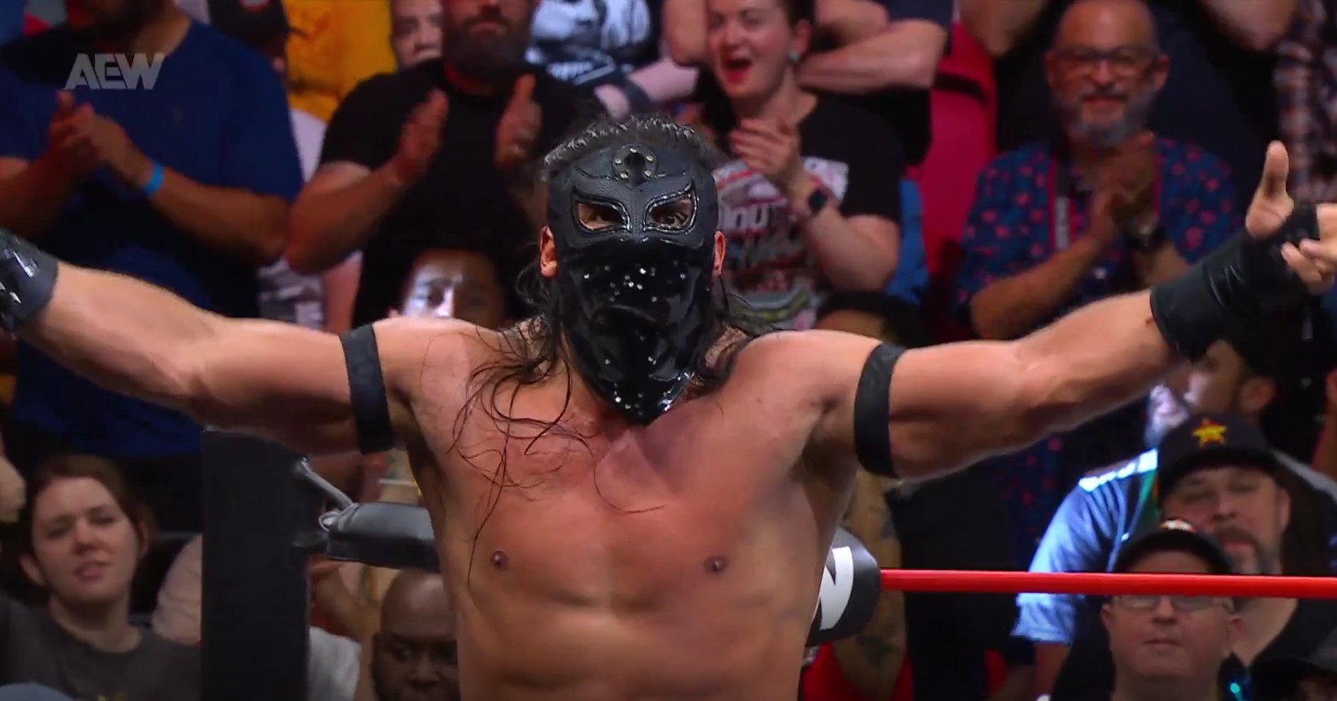 Bandido derrota a Bryan Keith y Hologram regresa para respaldar a Komander en una noche mexicana en AEW 1 Bandido derrota a Bryan Keith y Hologram regresa para respaldar a Komander en una noche mexicana en AEW